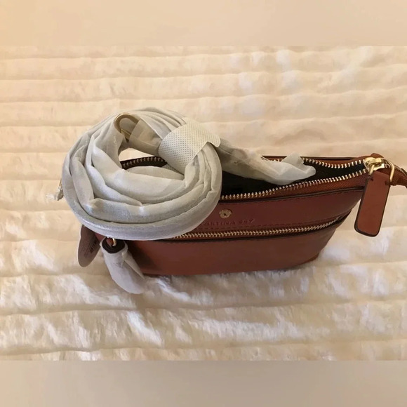 Spartina 449 Leather Convertible Crossbody Wristlet NWT - Picture 8 of 15